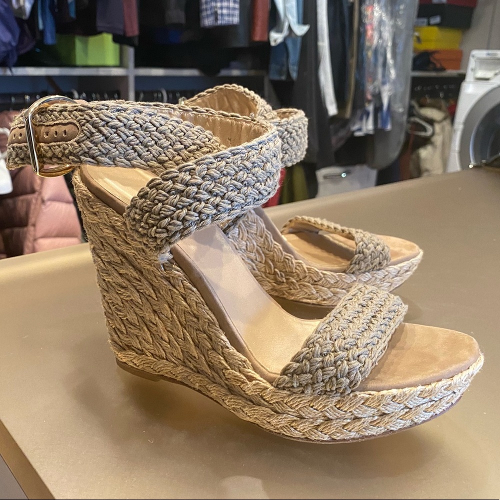 STUART WEITZMAN KHAKI/OLIVE GREEN ALEX CROCHET ESPADRILLE WEDGE SANDALS SZ 7.5